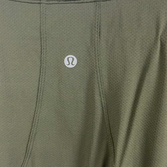 Lululemon Army Green Crop Top - Picture 7 of 7